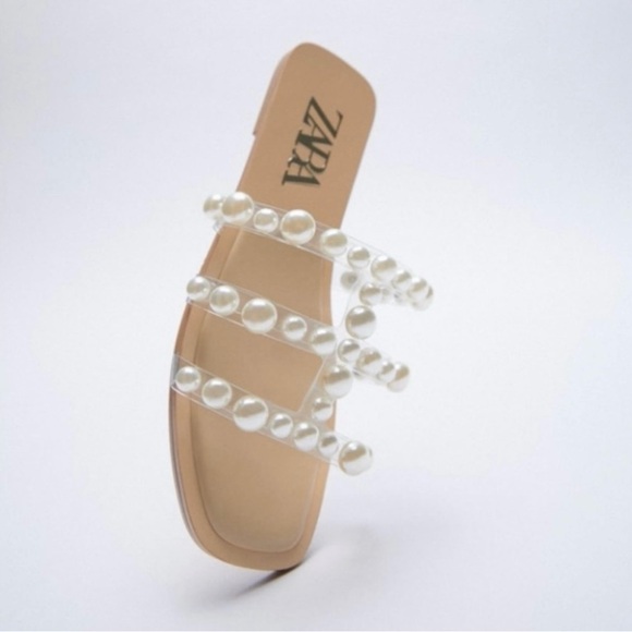 NWOT Zara Vinyl Pearl Flat Sandals Size 39 - Picture 2 of 11